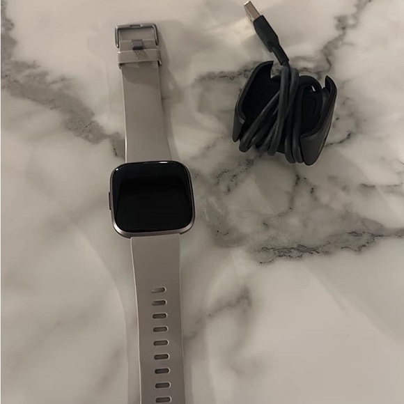 Fitbit Versa 2
